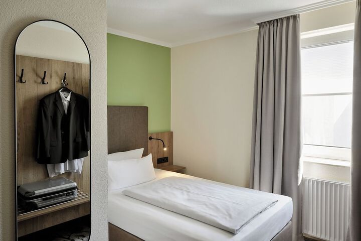 Room 26 of 52