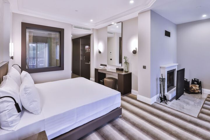 Room 26 of 89