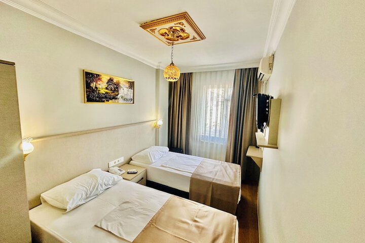 Room 9 of 56