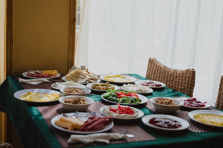 Dining 43 of 48