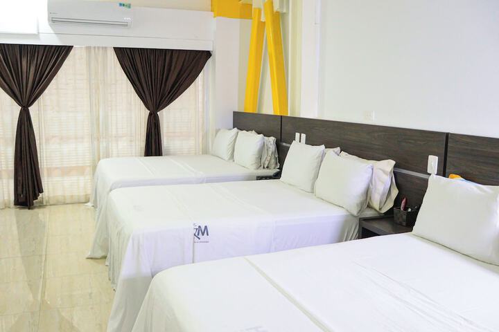 Room 10 of 21