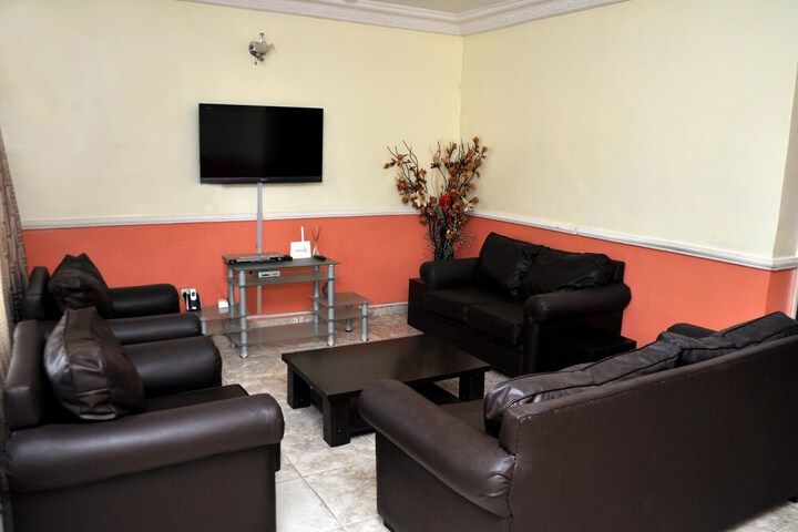 Room 7 of 10