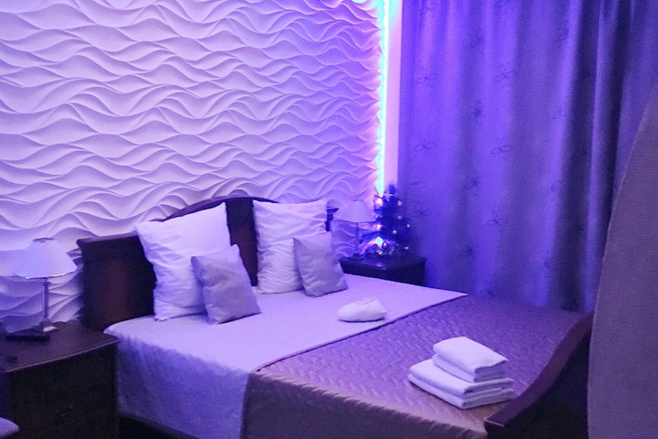 Room 53 of 68