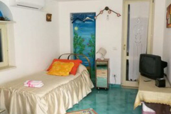 Room 96 of 107