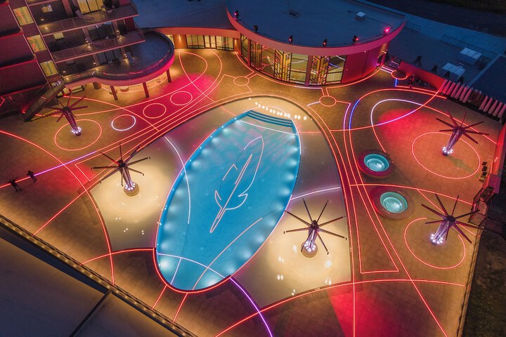 Pool 22 of 42