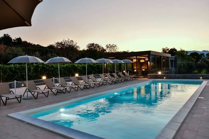 Pool 16 of 54
