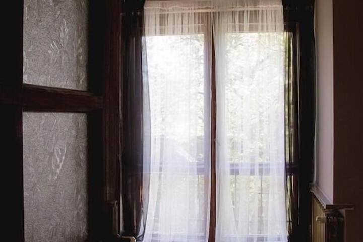 Room 22 of 45