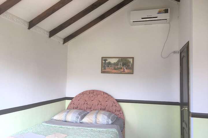 Room 19 of 28