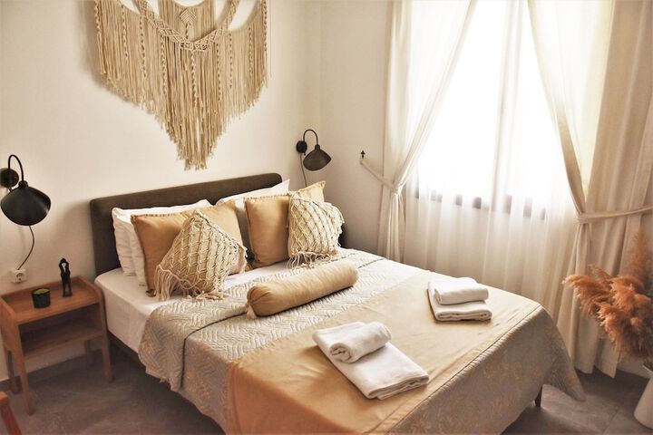 Room 11 of 31