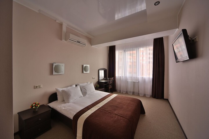 Room 5 of 26