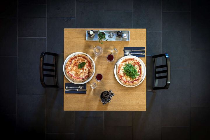 Dining 149 of 247