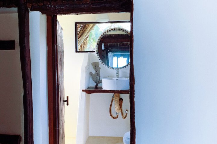 Room 21 of 26