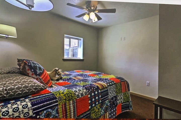 Room 53 of 128