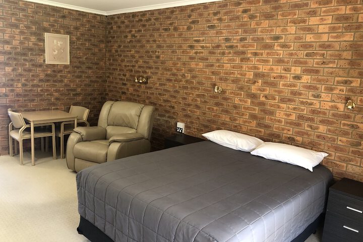 Room 15 of 62