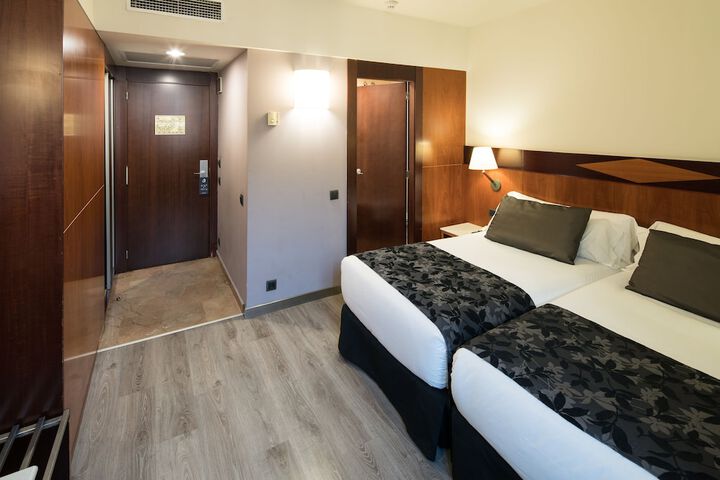 Room 12 of 78