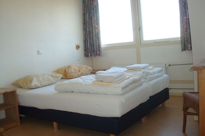 Room 8 of 36