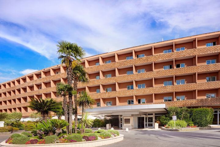 Hotel 119 of 124