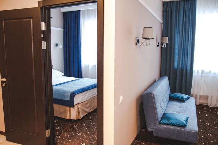 Room 12 of 43