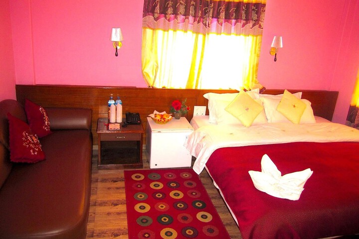 Room 20 of 38