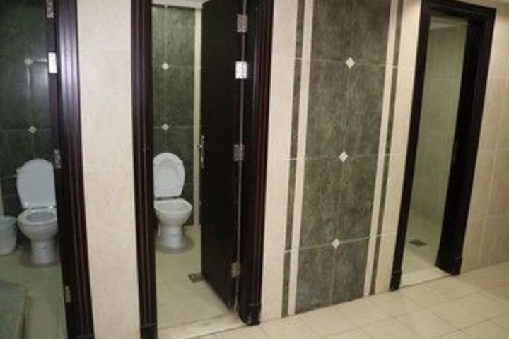 Room 2 of 27