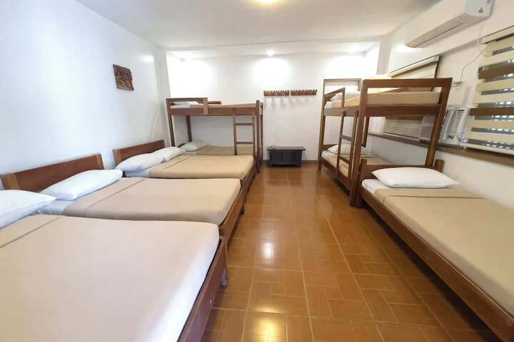 Room 16 of 72