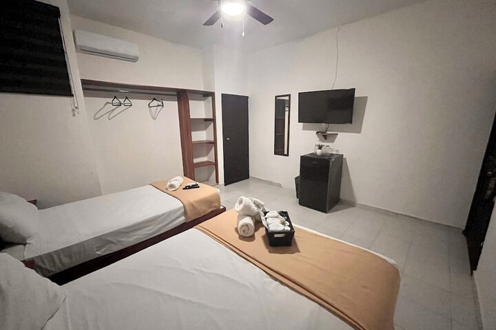 Room 21 of 108