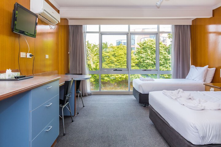 Room 8 of 26