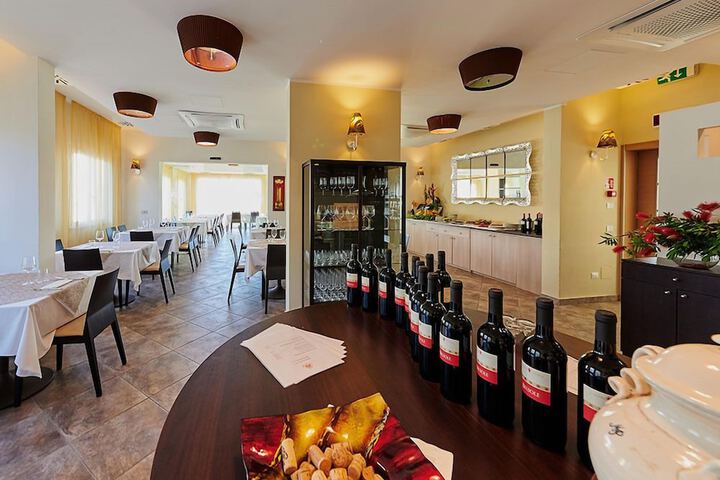 Dining Photos