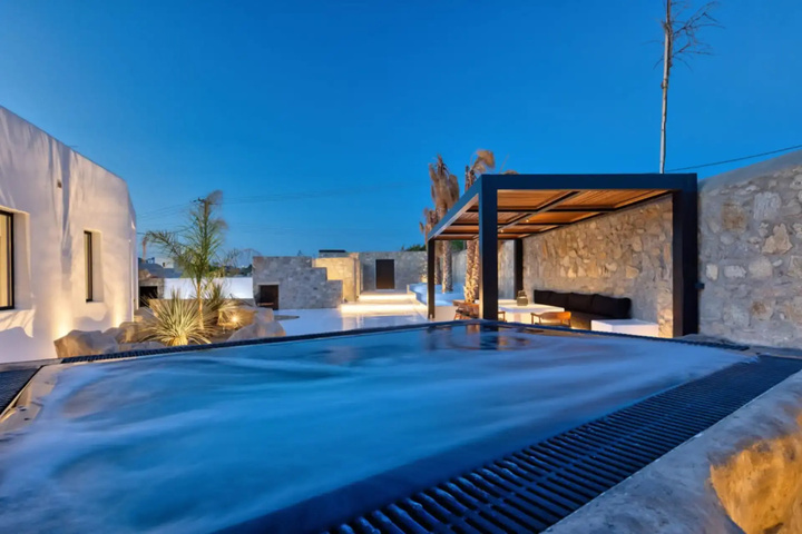 Pool 44 of 44