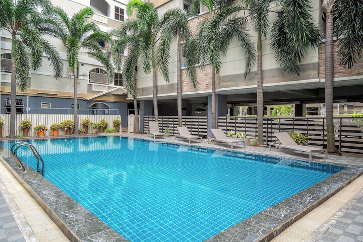 Pool 63 of 85