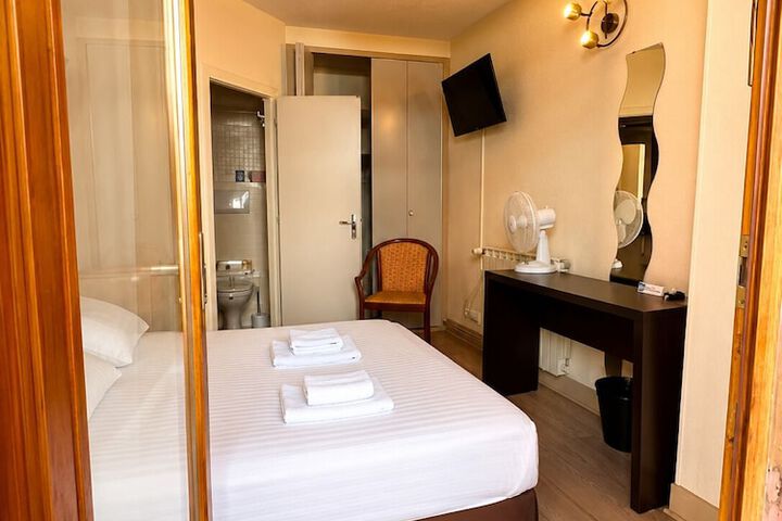 Room 19 of 51
