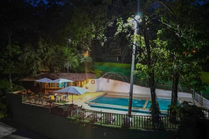 Pool 54 of 84