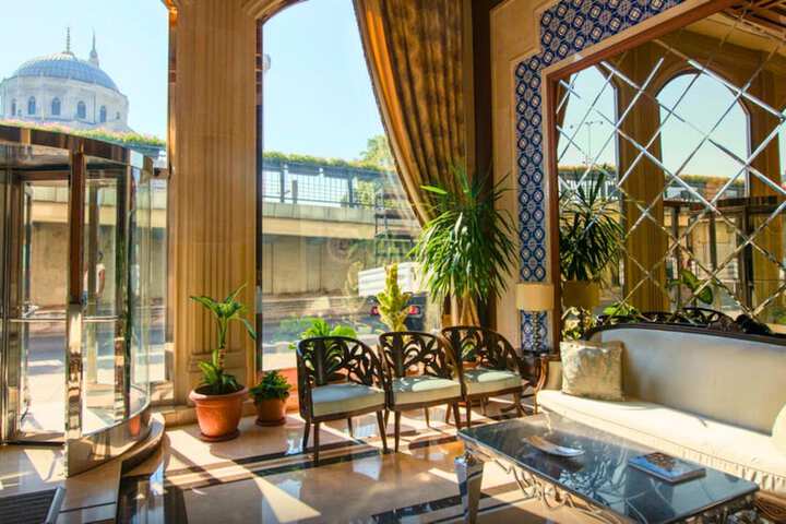 Hotel Lobby