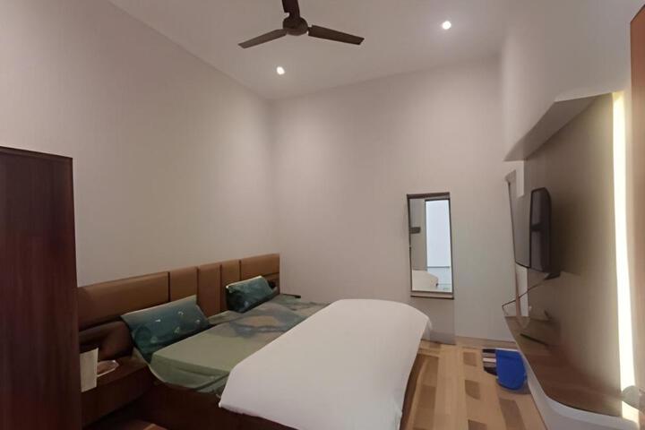 Hotel O Jai Hind Home Stay