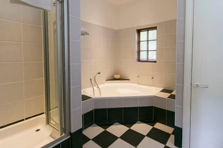 Bath Photo