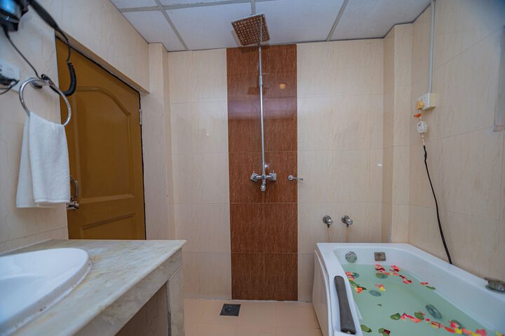 Room 50 of 126