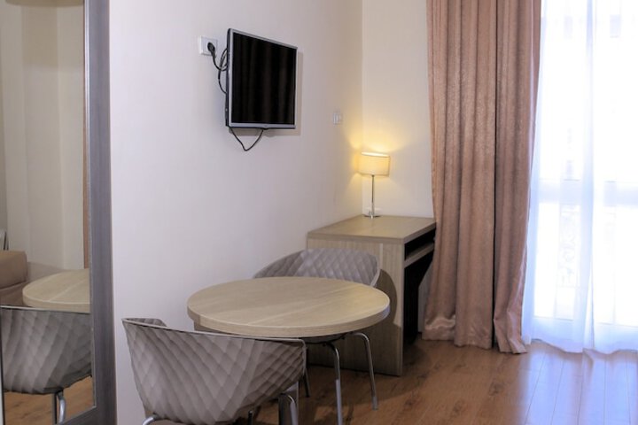 Room 19 of 41
