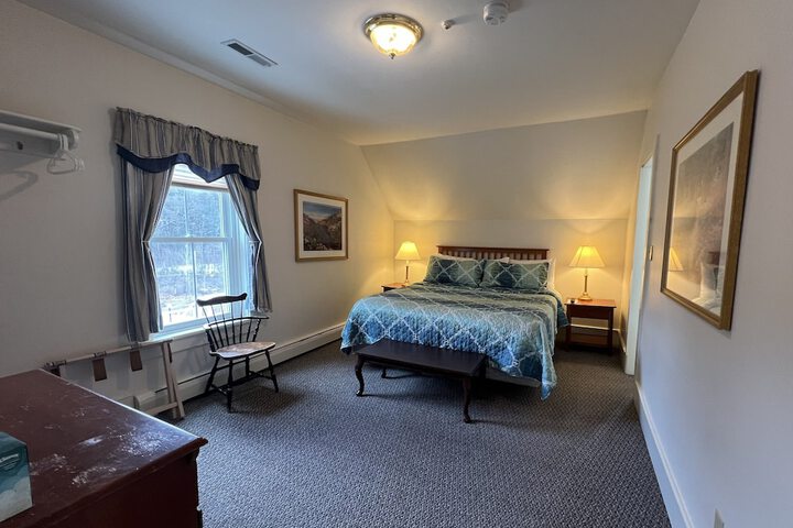 Room 19 of 86