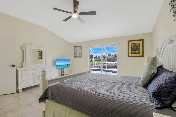 Room 4 of 46