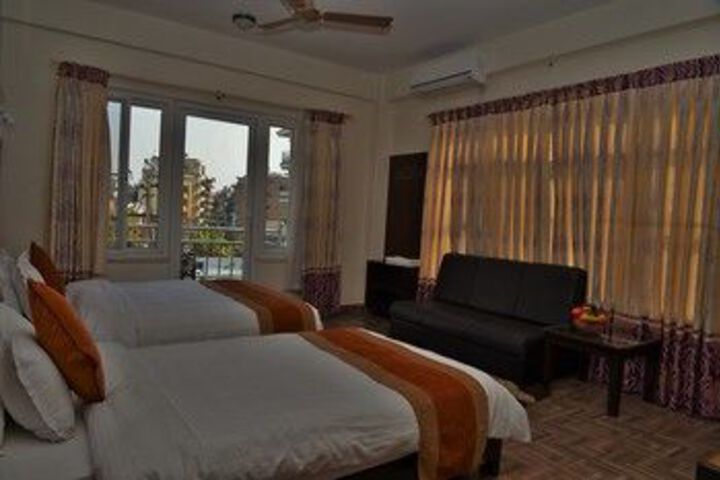 Room 32 of 70