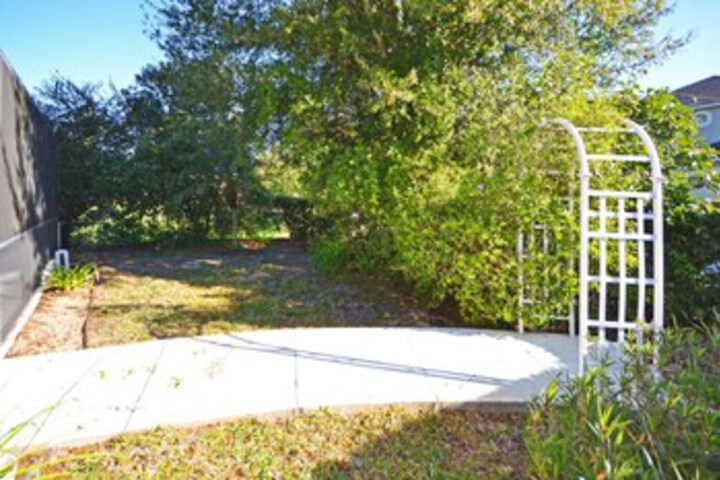Property Grounds 22 of 30