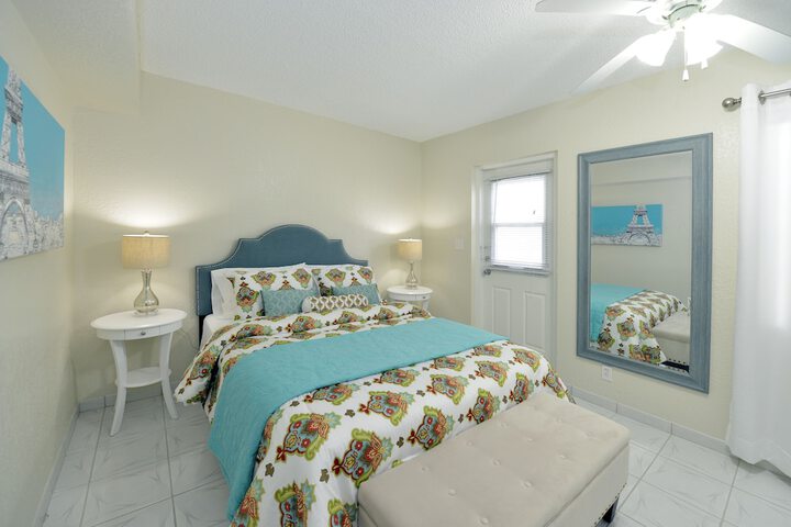 Room 12 of 73