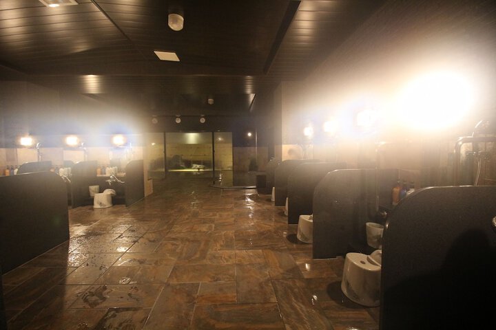 Spa 18 of 36