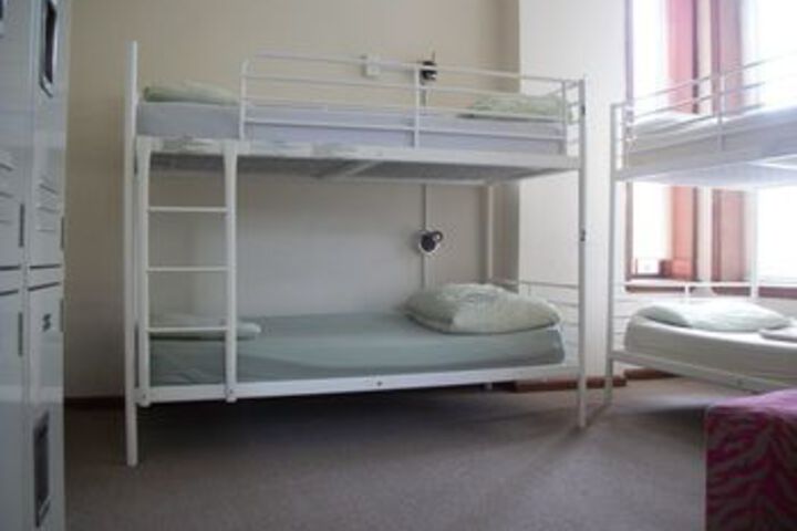 Room 12 of 27