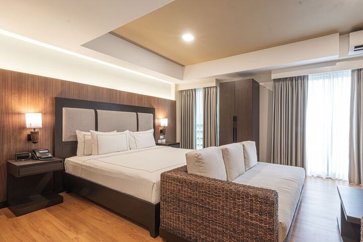 Room 14 of 40