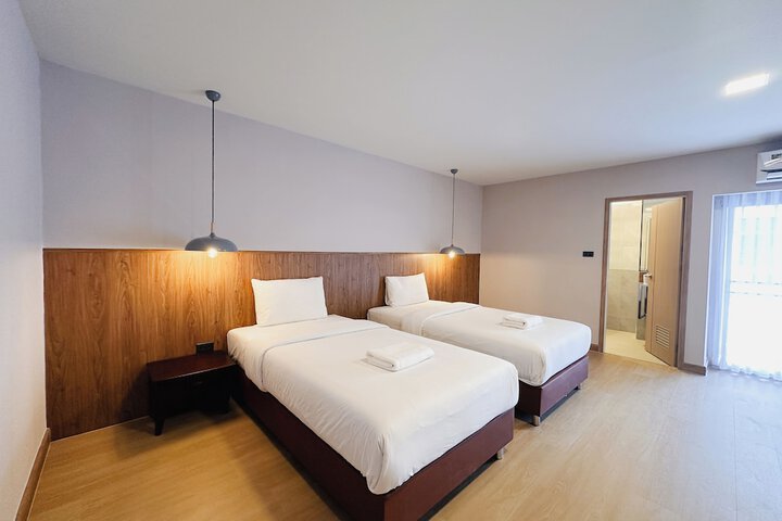 Room 9 of 49