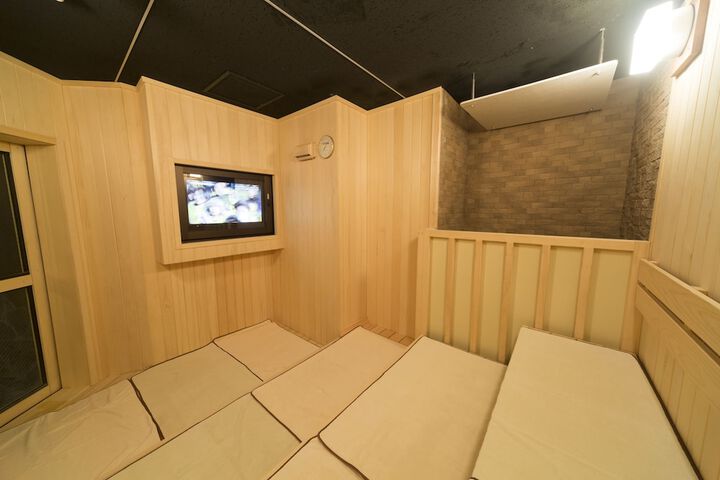 Spa 36 of 104