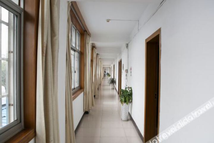 Hotel Interior 7 of 19