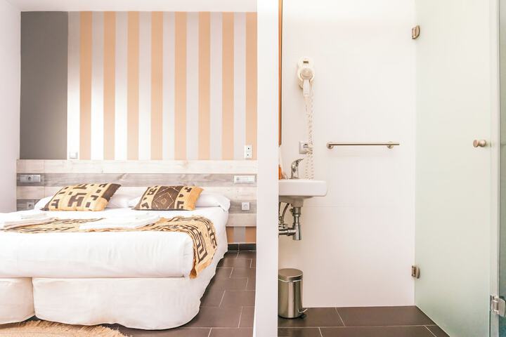 Room 85 of 226