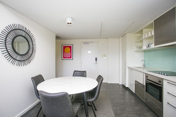 Room 10 of 40